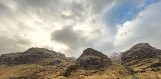 Szkocja – Highlands, Grassmarket, Witche’s Well oraz serial Outlander – historie, które warto znać Glencoe, Wzgórza Trzy Siostry