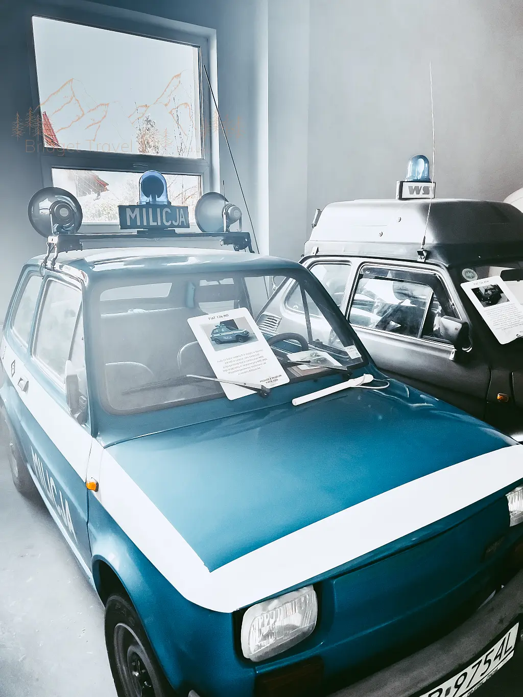 Samochód Milicji wraz z wyposażeniem, Muzeum Fiata 126p, Bielsko Biała