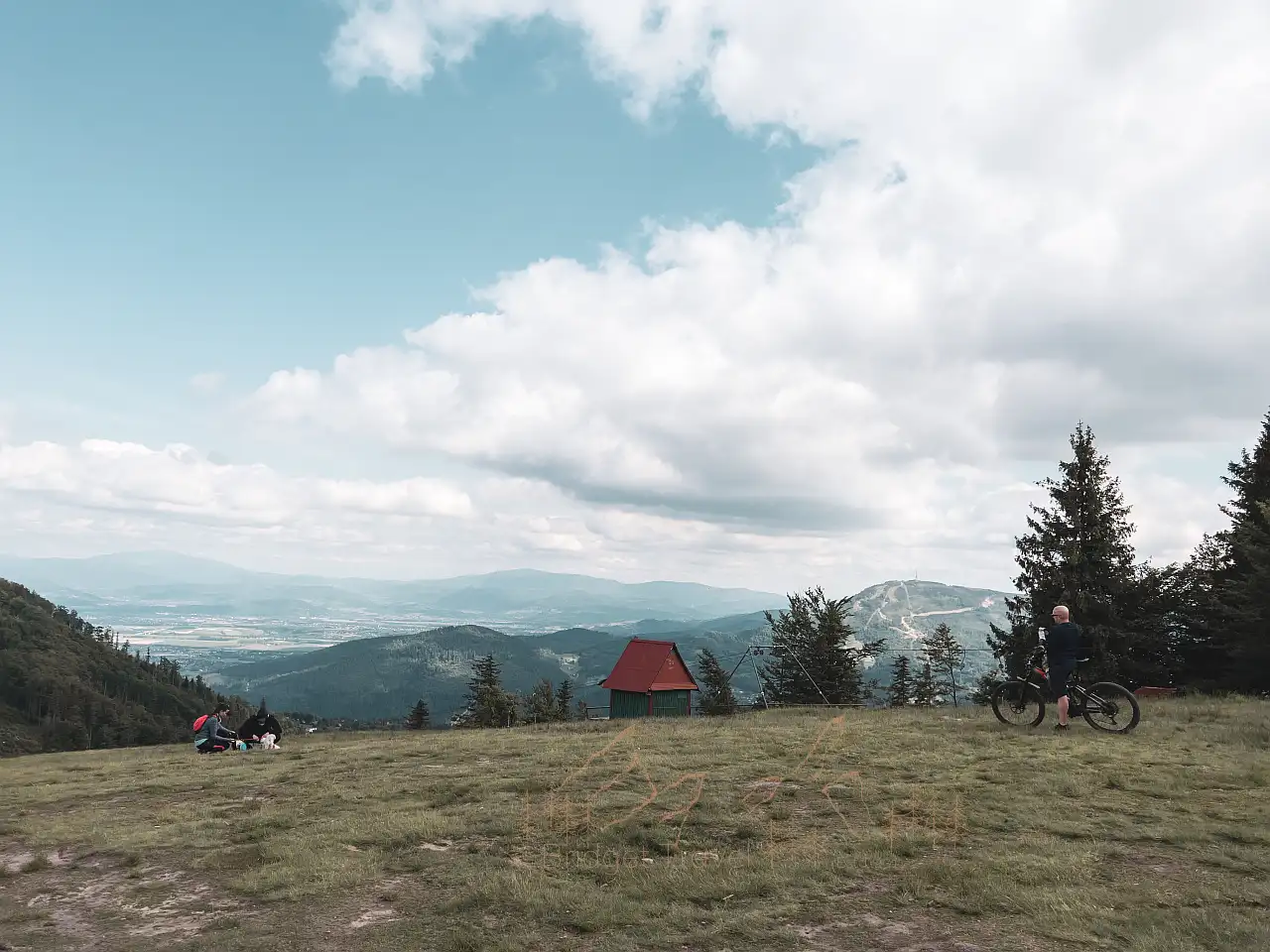 Klimczok, widok na Beskid Śląski i Żywiecki